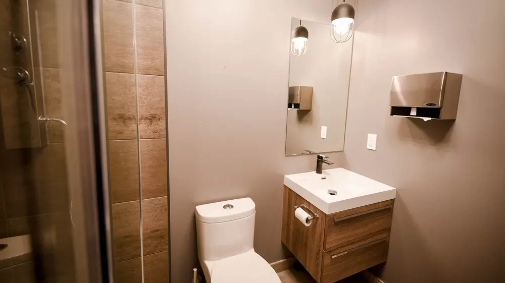 2727 Coworking Montreal office space photo 105 - modern workspace, private offices, and amenities in Griffintown