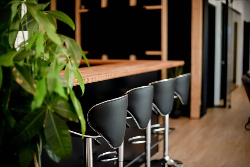 2727 Coworking Montreal office space photo 113 - modern workspace, private offices, and amenities in Griffintown