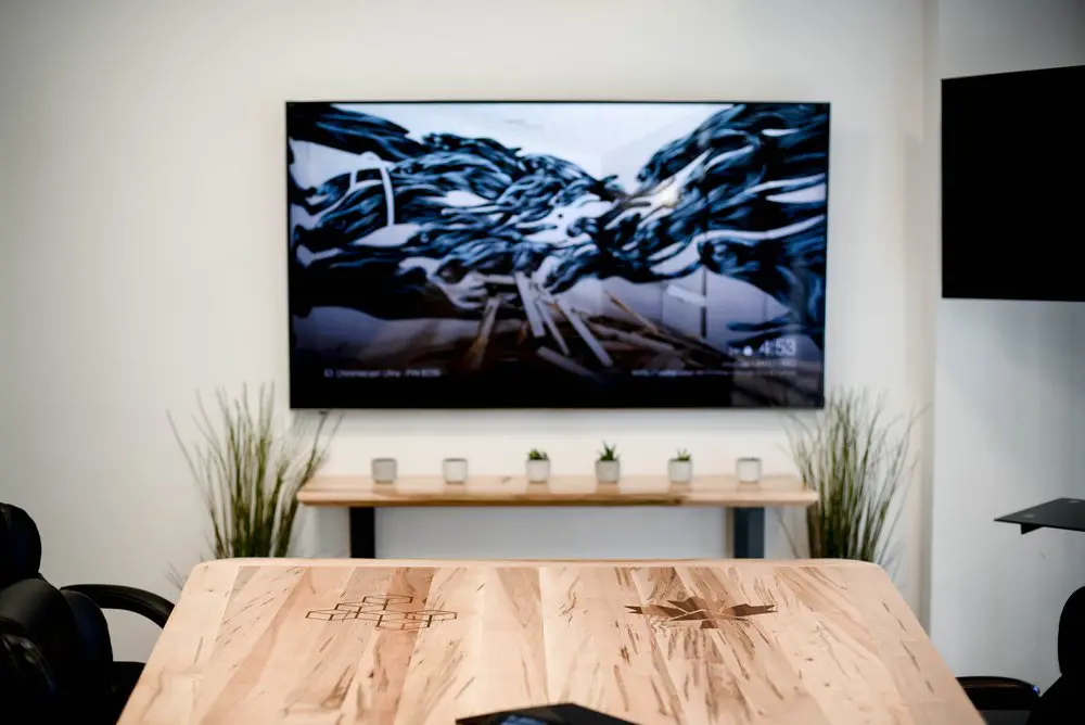 2727 Coworking Montreal office space photo 126 - modern workspace, private offices, and amenities in Griffintown