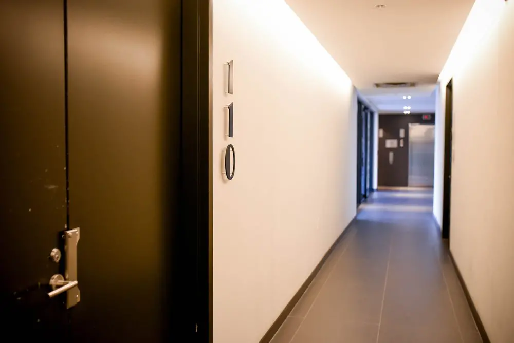 2727 Coworking Montreal office space photo 131 - modern workspace, private offices, and amenities in Griffintown