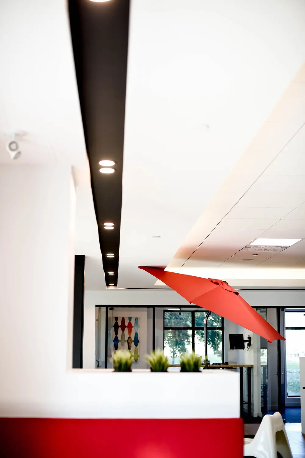 2727 Coworking Montreal office space photo 142 - modern workspace, private offices, and amenities in Griffintown