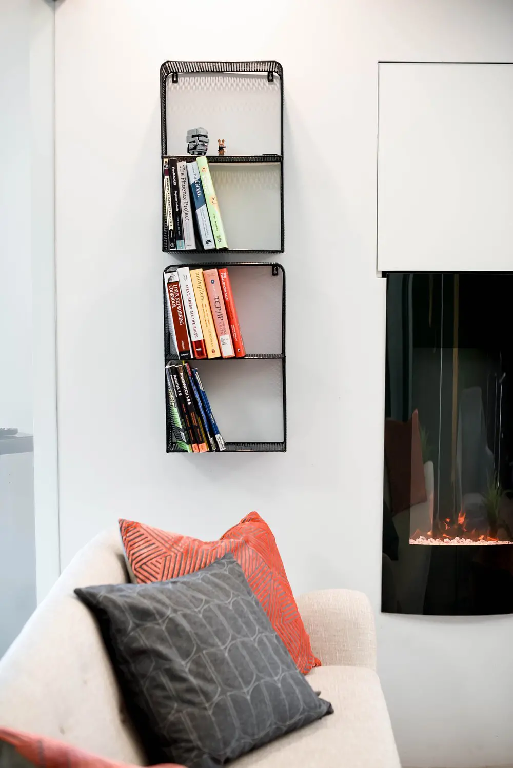 2727 Coworking Montreal office space photo 146 - modern workspace, private offices, and amenities in Griffintown