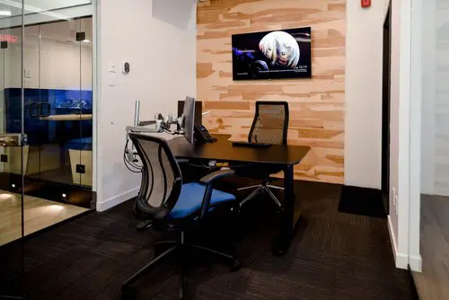 2727 Coworking Montreal office space photo 49 - modern workspace, private offices, and amenities in Griffintown