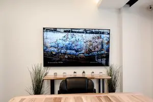 2727 Coworking Montreal office space photo 67 - modern workspace, private offices, and amenities in Griffintown