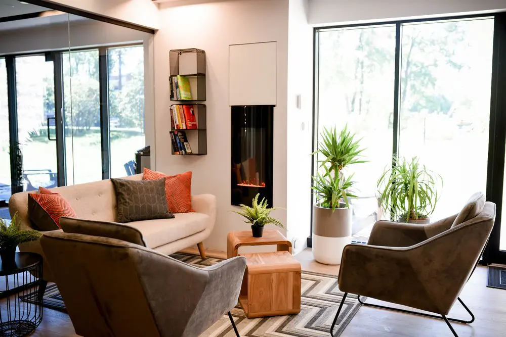 2727 Coworking Montreal office space photo 78 - modern workspace, private offices, and amenities in Griffintown