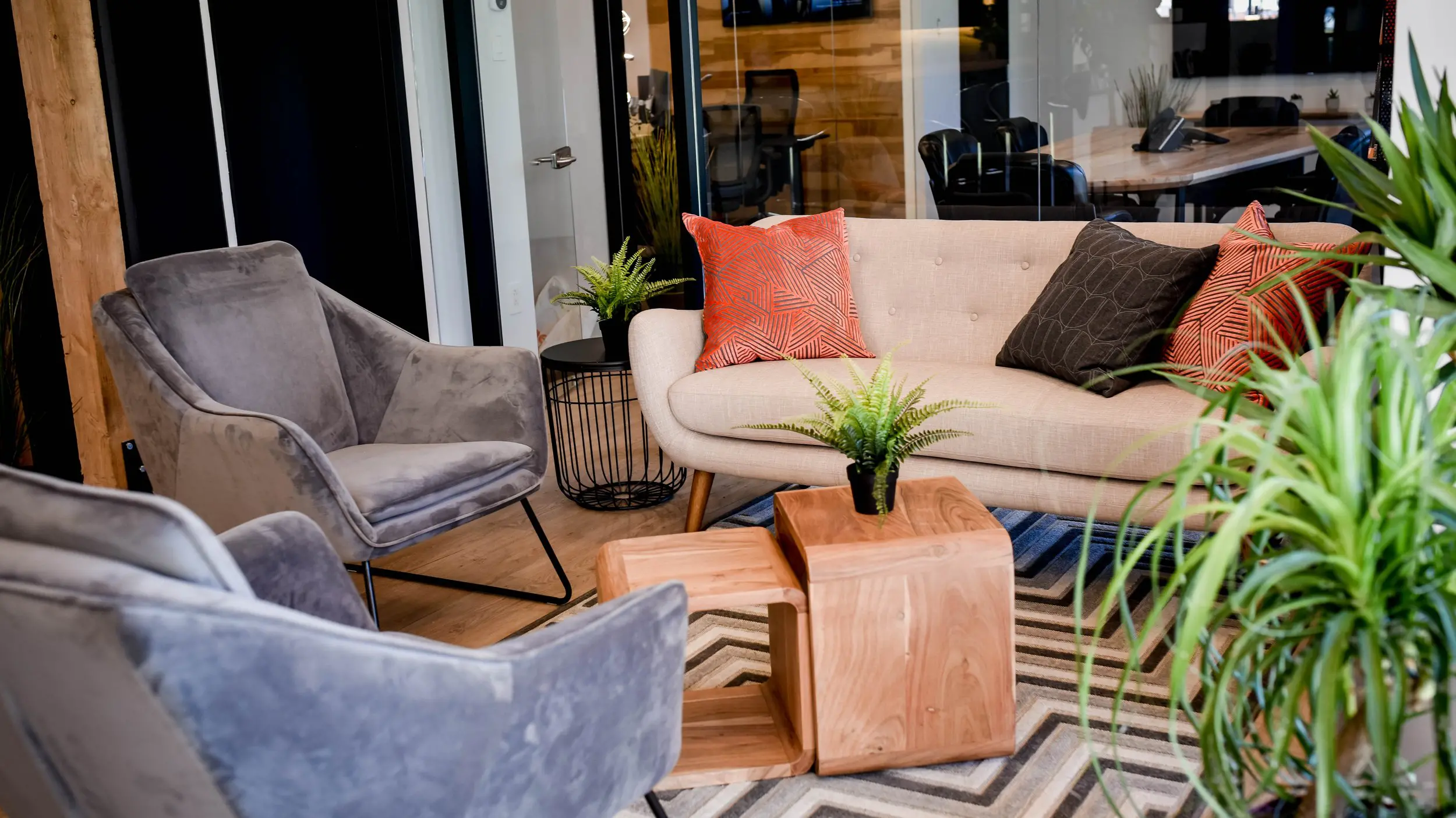 2727 Coworking Montreal office space photo 88 - modern workspace, private offices, and amenities in Griffintown