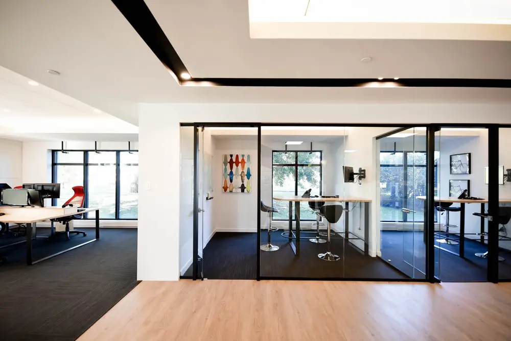 2727 Coworking Montreal office space photo 89 - modern workspace, private offices, and amenities in Griffintown