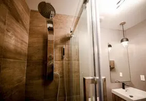 Private shower facility access for coworking members and bike commuters